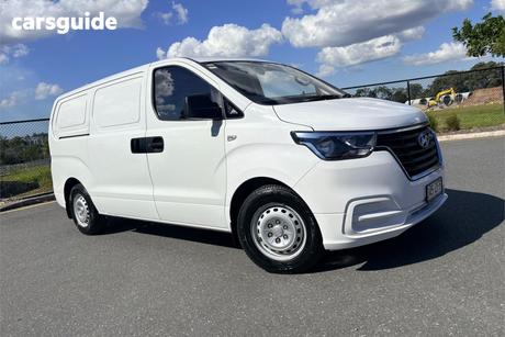 White 2019 Hyundai Iload Van 3S Liftback