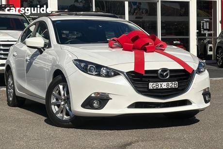 White 2015 Mazda 3 Hatchback Maxx