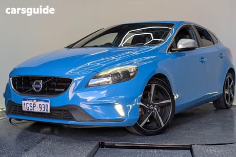 Blue 2015 Volvo V40 Hatchback T5 R-Design