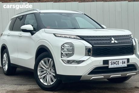 White 2022 Mitsubishi Outlander Wagon Ls 7 Seat (Awd)