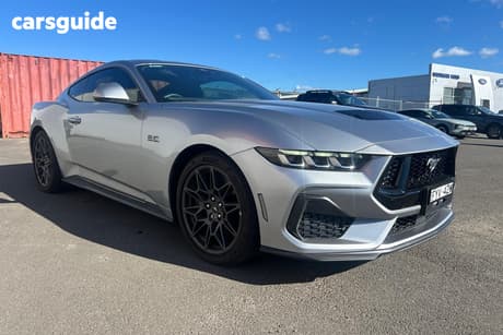 Silver 2025 Ford Mustang Fastback Gt 5.0 V8