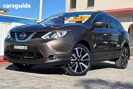 Bronze 2017 Nissan Qashqai Wagon Ti (4X2)