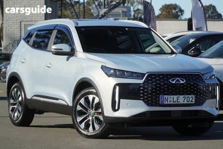 Silver 2025 Chery Tiggo 4 Wagon Ultimate