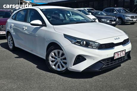 White 2021 Kia Cerato Hatchback S