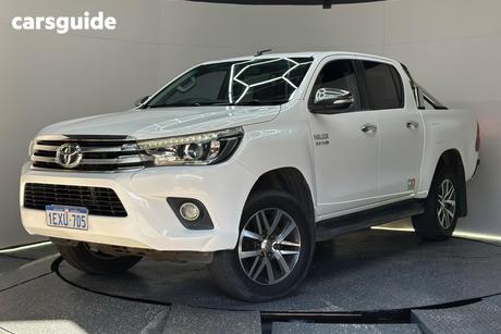 White 2015 Toyota Hilux Dual Cab Utility Sr5 (4X4)