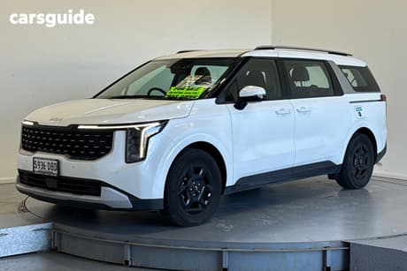 White 2024 Kia Carnival Wagon S