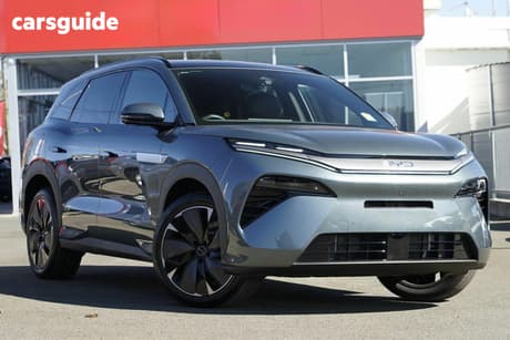 Blue 2026 BYD Sealion 8 Wagon Premium Awd