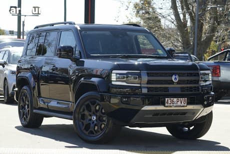 Black 2026 Denza B5 Wagon Leopard
