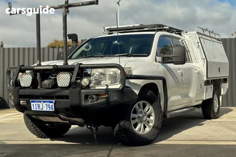 White 2014 Toyota Landcruiser Wagon Gxl (4X4)