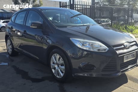 Grey 2014 Ford Focus Hatchback Ambiente