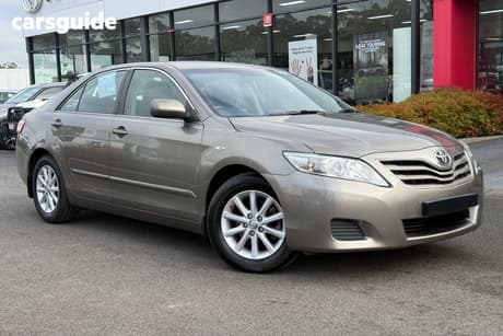 Bronze 2011 Toyota Camry Sedan Altise