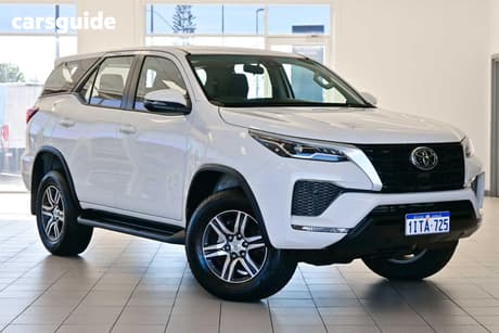 White 2025 Toyota Fortuner Wagon Gx