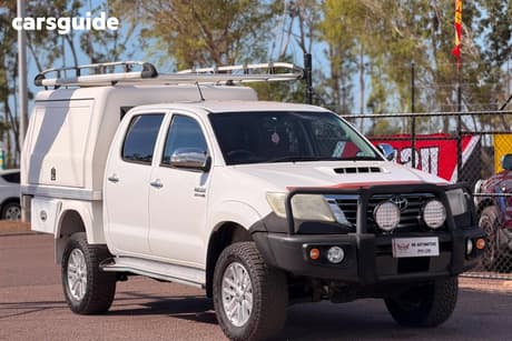 White 2015 Toyota Hilux Dual Cab Pick-up Sr5 Black (4X4)