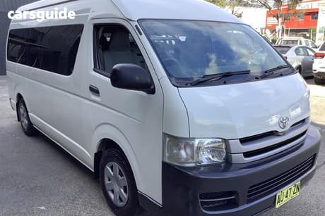 White 2008 Toyota HiAce Bus Commuter