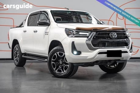 White 2021 Toyota Hilux Double Cab Pick Up Sr5 (4X4)