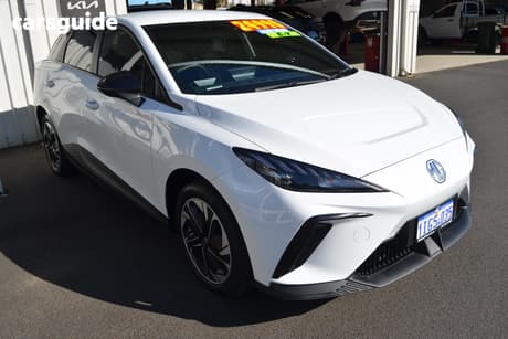 White 2024 MG MG4 Hatchback Excite 51