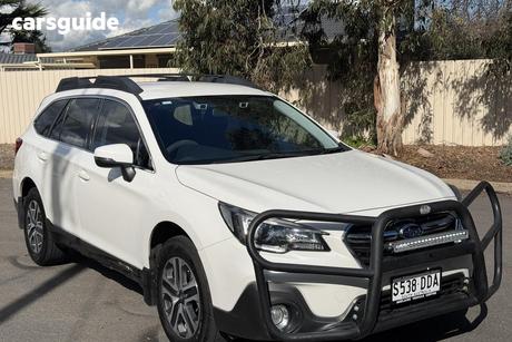 White 2018 Subaru Outback Wagon 2.0D
