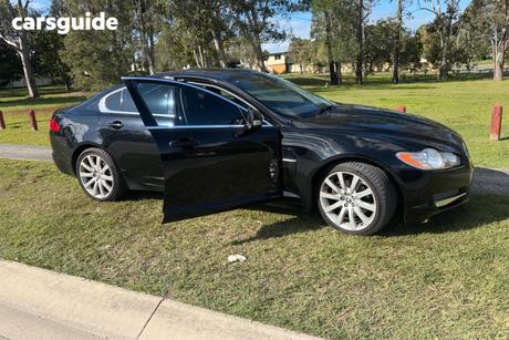 Black 2009 Jaguar XF Sedan 3.0 V6 Luxury