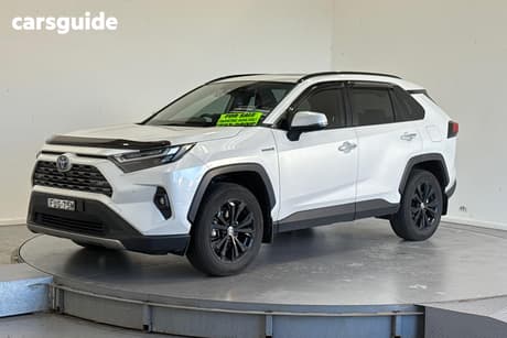White 2024 Toyota RAV4 Wagon Cruiser (2Wd) Hybrid