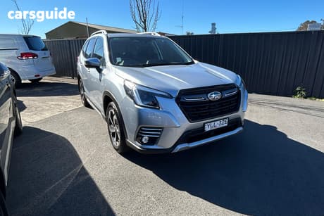 Silver 2022 Subaru Forester Wagon 2.5I-S (Awd)
