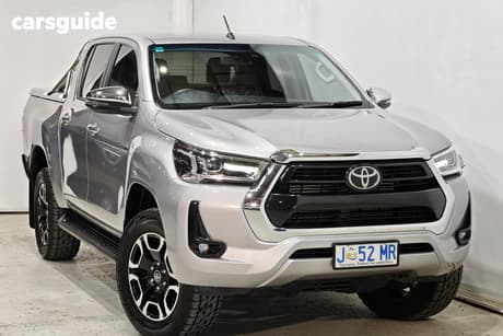 Silver 2021 Toyota Hilux Double Cab Pick Up Sr5 (4X4)