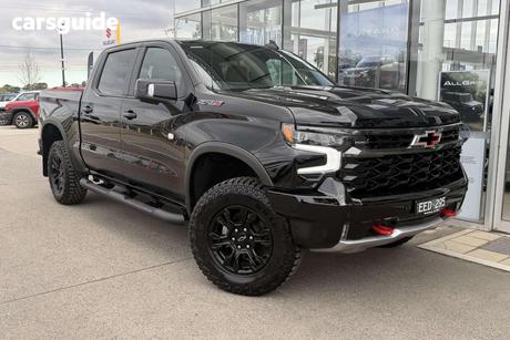 Black 2026 Chevrolet Silverado Crew Cab Pickup 1500 Zr2
