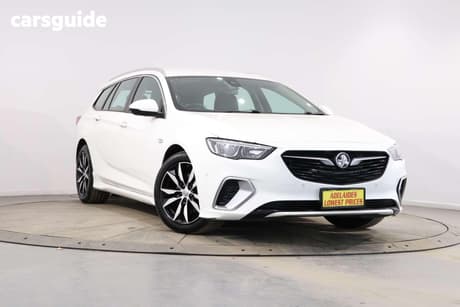 White 2018 Holden Commodore Sportswagon Rs