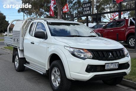 White 2017 Mitsubishi Triton Club Cab Chassis Glx (4X4)