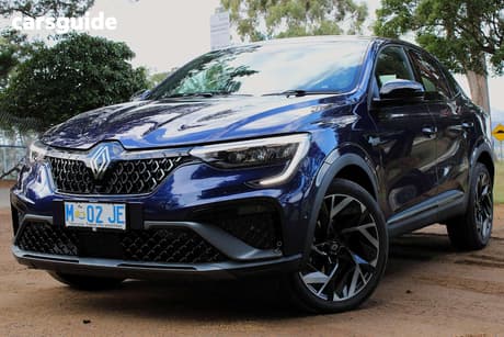 Blue 2024 Renault Arkana Coupe Espirit Alpine