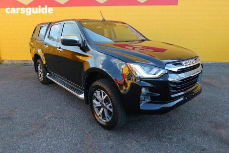 Black 2023 Isuzu D-MAX Crew Cab Utility Ls-U (4X4)