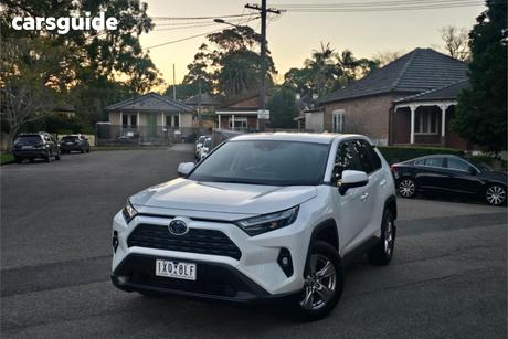 White 2023 Toyota RAV4 Wagon Gx (Awd) Hybrid