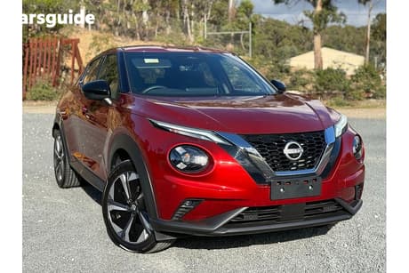 Red 2024 Nissan Juke Hatchback St-L