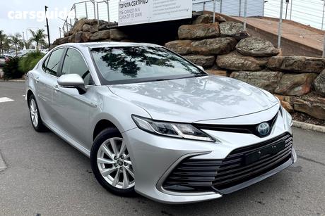Silver 2021 Toyota Camry Sedan Ascent