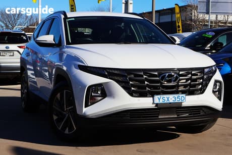 White 2021 Hyundai Tucson Wagon Elite (Awd)