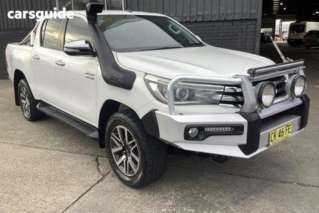 White 2016 Toyota Hilux Dual Cab Utility Sr5 (4X4)