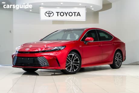 Red 2025 Toyota Camry Sedan Sl Hybrid