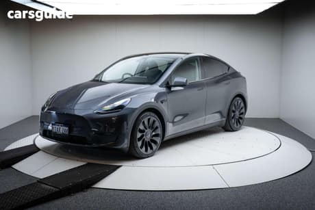 Grey 2023 Tesla Model Y Wagon Performance