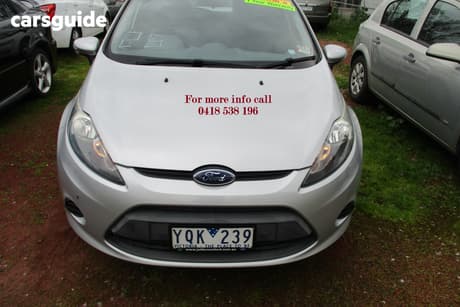Silver 2011 Ford Fiesta Hatchback Cl