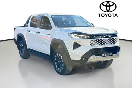 White 2025 Toyota Hilux Double Cab Pick Up Sr5 48V (4X4)