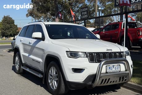 White 2018 Jeep Grand Cherokee Wagon Laredo (4X4)