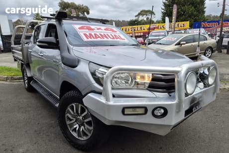 Silver 2016 Toyota Hilux Dual Cab Chassis Sr (4X4)