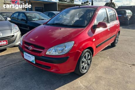 Red 2005 Hyundai Getz Hatchback Gl