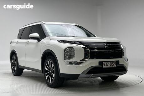 White 2025 Mitsubishi Outlander Wagon Ls 7 Seat (2Wd)