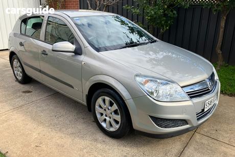 Silver 2007 Holden Astra Hatchback Cd
