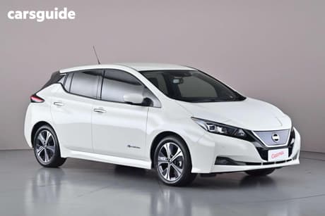 White 2021 Nissan Leaf Hatchback