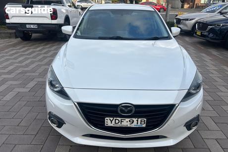 White 2015 Mazda 3 Hatchback Sp25 Gt