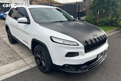 White 2015 Jeep Cherokee Wagon Blackhawk (4X4)