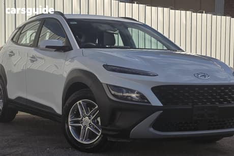 White 2023 Hyundai Kona Wagon (Fwd)