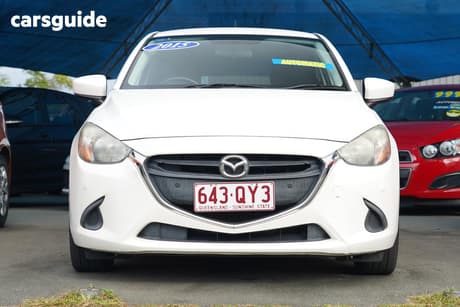 White 2015 Mazda 2 Hatchback Neo