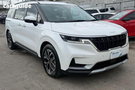 White 2023 Kia Carnival Wagon Si
